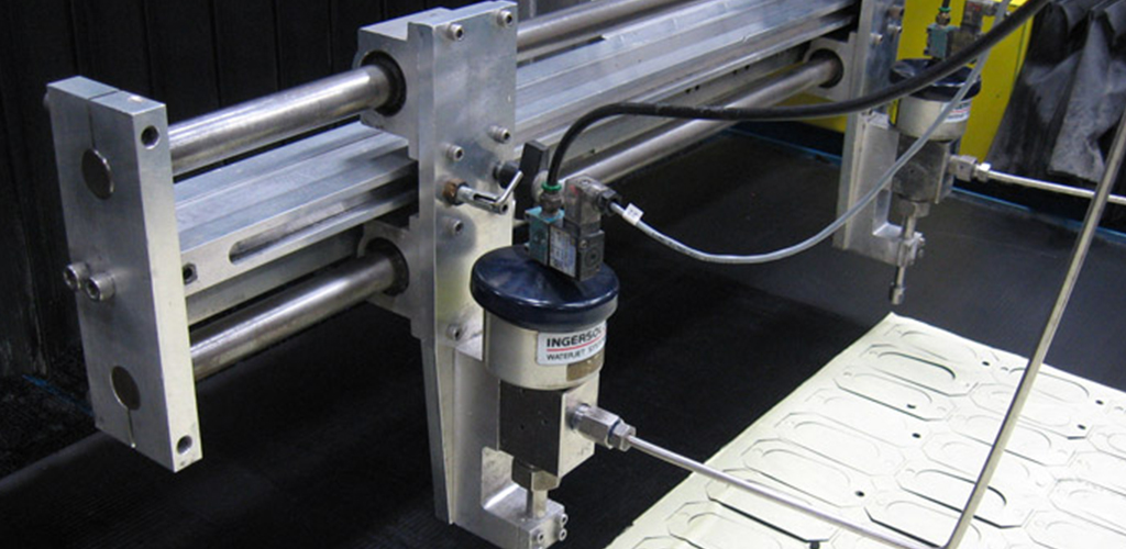 Waterjet Services对切割橡胶更好