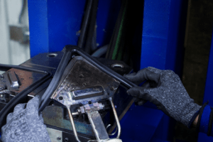 Moulage par注射与拼贴àfroid des coins de Connects